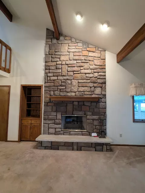 Living - 3600 E Michigan, Au Gres, MI 48703 photo 9 of 11