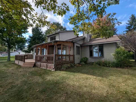 Exterior - 3600 E Michigan, Au Gres, MI 48703 photo 5 of 9