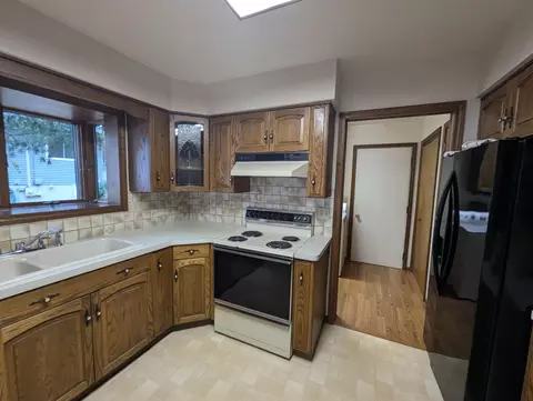 Kitchen - 3600 E Michigan, Au Gres, MI 48703 photo 2 of 4