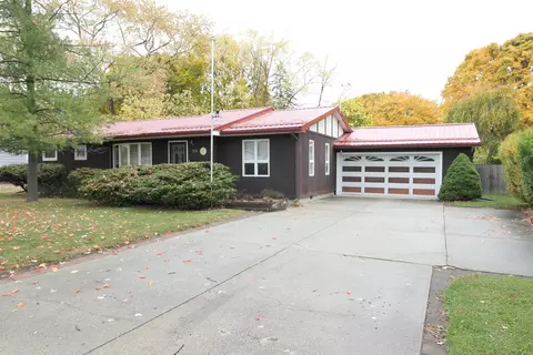 114 Williamette, Alma, MI 48801