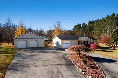 10555 Aylsworth, Beulah, MI 49617