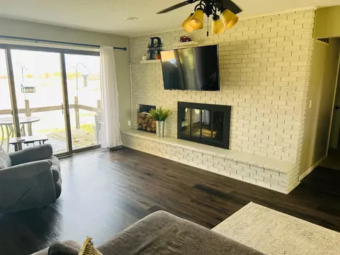 Living - 7405 E Fremont, Shepherd, MI 48883 photo 4 of 6