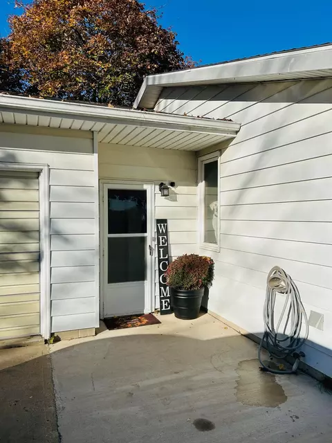 Exterior - 7405 E Fremont, Shepherd, MI 48883 photo 5 of 9