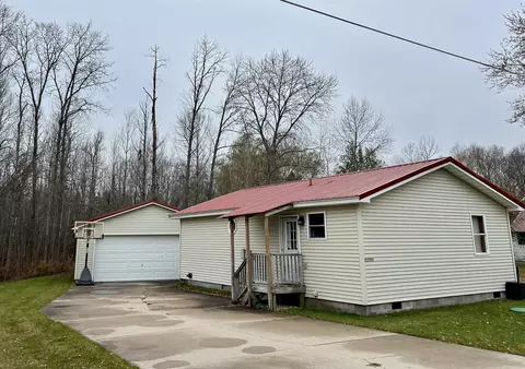 13949 Boucha, Engadine, MI 49827