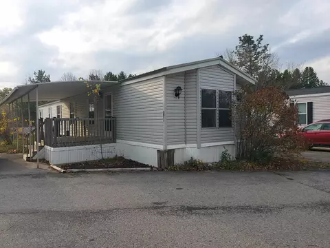 5011 S Silver Lk, Traverse City, MI 49686
