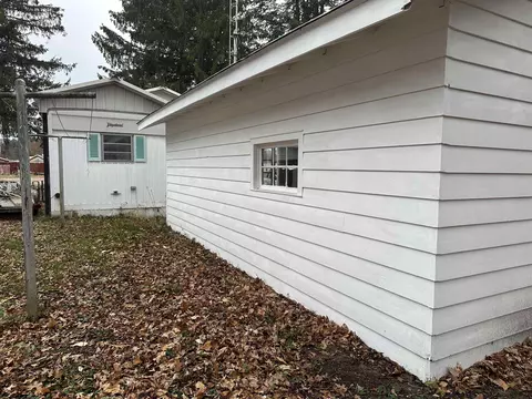 Exterior - 4465 Filter, Harrison, MI 48625 photo 3 of 8