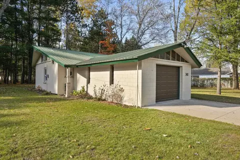 302 Kentucky, Cadillac, MI 49601