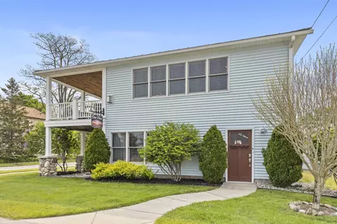 Exterior - 87 S S Ctr, Beulah, MI 49617 photo 3 of 13