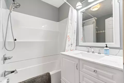 Bath - 87 S S Ctr, Beulah, MI 49617 photo 1 of 4