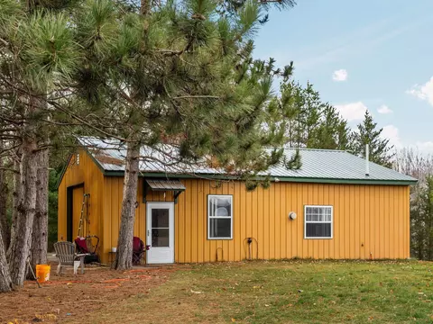 1730 Old M-37, Mesick, MI 49668