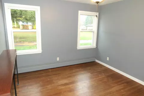 Bedroom - 1567 Howard City Edmore, Edmore, MI 48829 photo 3 of 6