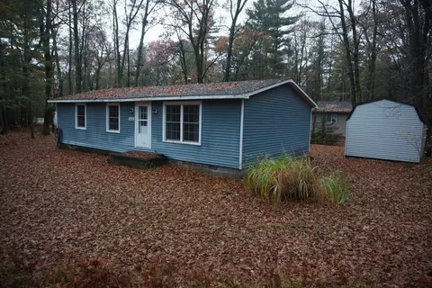 Exterior - 1030 S First, Au Gres, MI 48703 photo 3 of 7