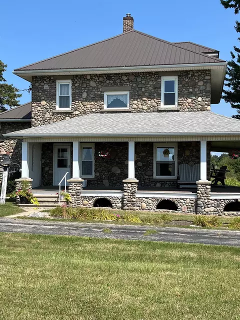 3981 N Lincoln, Rosebush, MI 48878