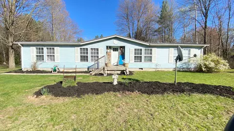 1261 SE County Line, Shepherd, MI 48883