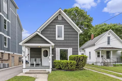 829 W Seventh, Traverse City, MI 49684
