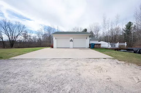 3030 W W Pr, Shepherd, MI 48883 photo 38