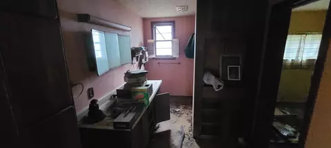 Entry Way - 303 Elm #LOT : 6, Ithaca, MI 48847 photo 3 of 5