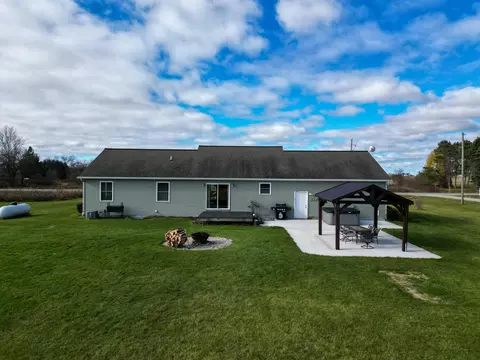 7565 S Wise, Shepherd, MI 48883 photo 2