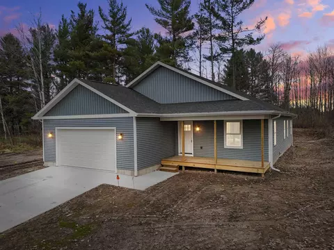 571 S Houghton, Lake City, MI 49651