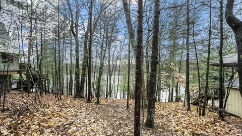 4618 E Sanford Lk, Lake Ann, MI 49650