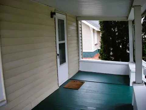 216 Emerson, Ithaca, MI 48847 photo 3