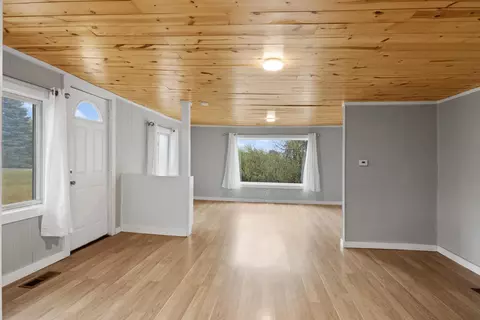 4866 Bartlett, Williamsburg, MI 49690 photo 11
