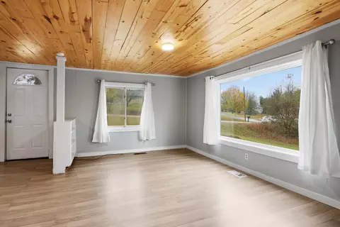 4866 Bartlett, Williamsburg, MI 49690 photo 12