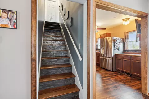 Entry Way - 325 E North, Ithaca, MI 48847 photo 2 of 3