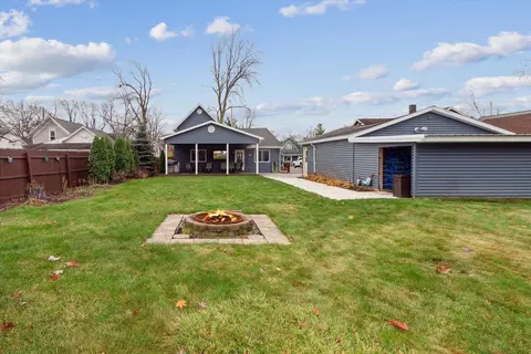 Exterior - 325 E North, Ithaca, MI 48847 photo 7 of 9