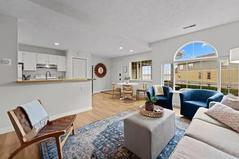 13766 S West Bay Shr #204, Traverse City, MI 49684