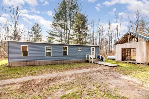 2250 E Haskell Lk, Harrison, MI 48625