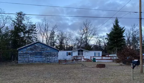 1667 Rabbit Trak, Alger, MI 48610