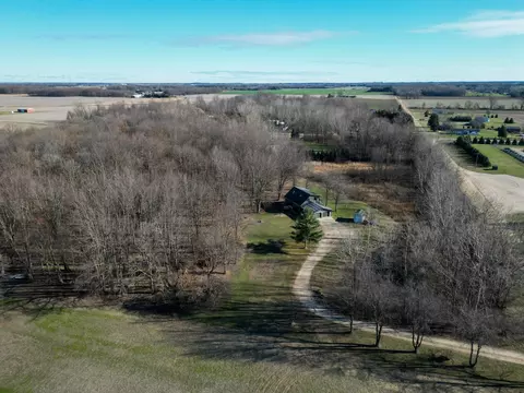 View/Area - 5636 W Fillmore, Ithaca, MI 48847 photo 2 of 3