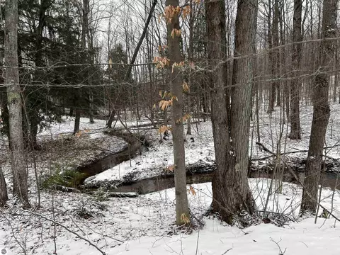 5 Preston Rd NE # -D, Kalkaska, MI 49646
