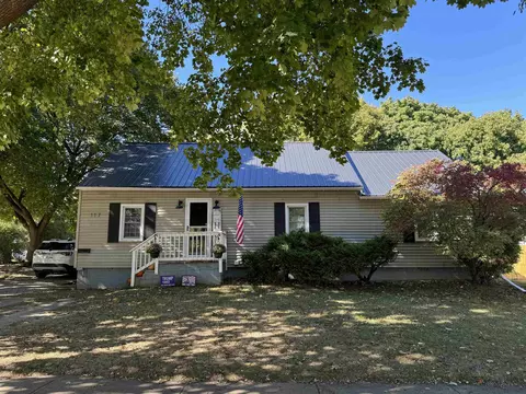 117 Republic, Alma, MI 48801