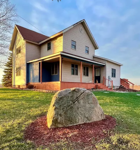 1818 W Garfield, Perrinton, MI 48871