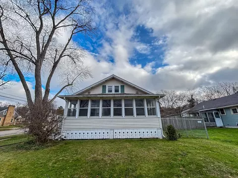 Exterior - 103 Maple, Parchment, MI 49004 photo 3 of 4