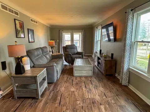 Living - 103 Maple, Parchment, MI 49004 photo 1 of 2