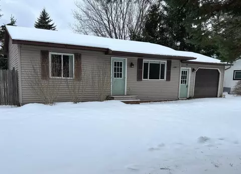 6396 N Reynolds, Lake Ann, MI 49650