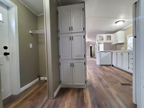 Entry Way - 525 W Gilson, Edmore, MI 48829 photo 1 of 1