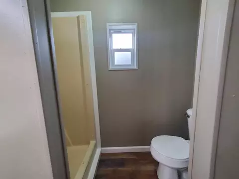 Bath - 525 W Gilson, Edmore, MI 48829 photo 3 of 4
