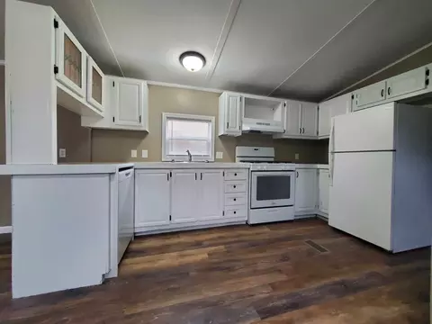 Kitchen - 525 W Gilson, Edmore, MI 48829 photo 1 of 1
