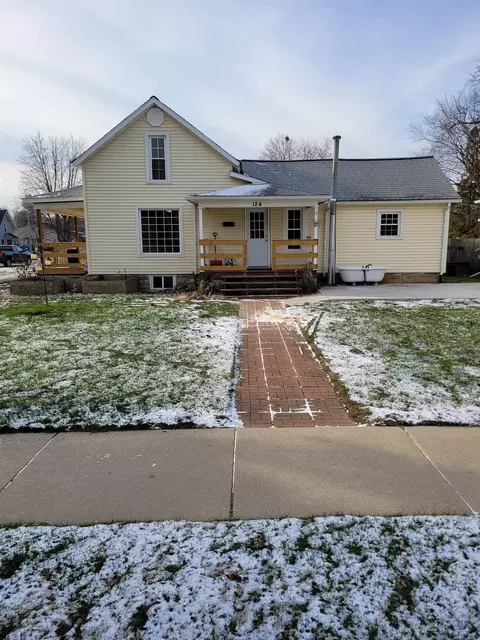 124 S Main, Saint Louis, MI 48880