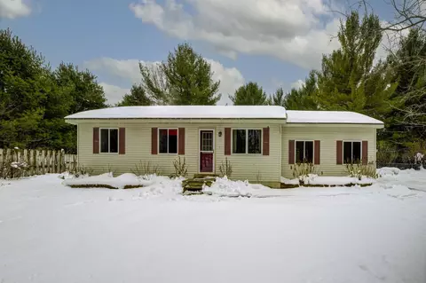 20341 White Oak, Lake Ann, MI 49650