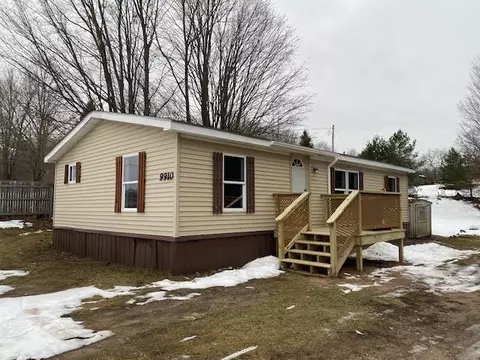 9910 County Road 633, Buckley, MI 49620