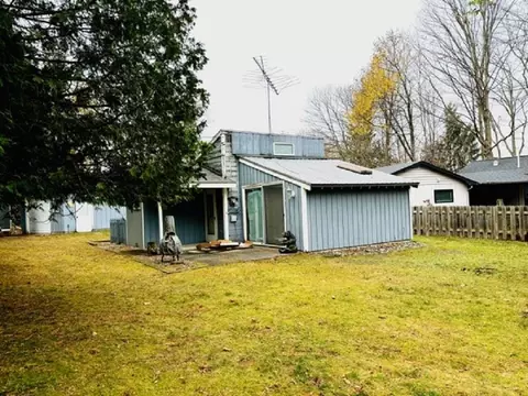 7880 Grove, Central Lake, MI 49622