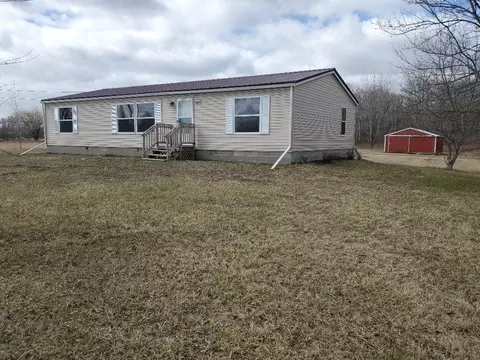 2272 S Porter, Breckenridge, MI 48615