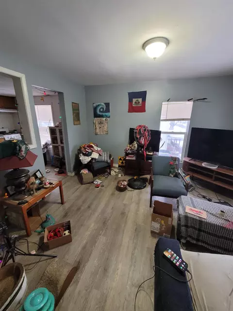 Living - 236 Ely, Alma, MI 48801 photo 3 of 3