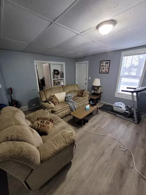 Living - 236 Ely, Alma, MI 48801 photo 2 of 3