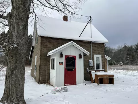 80 Ingersoll, Fife Lake, MI 49633